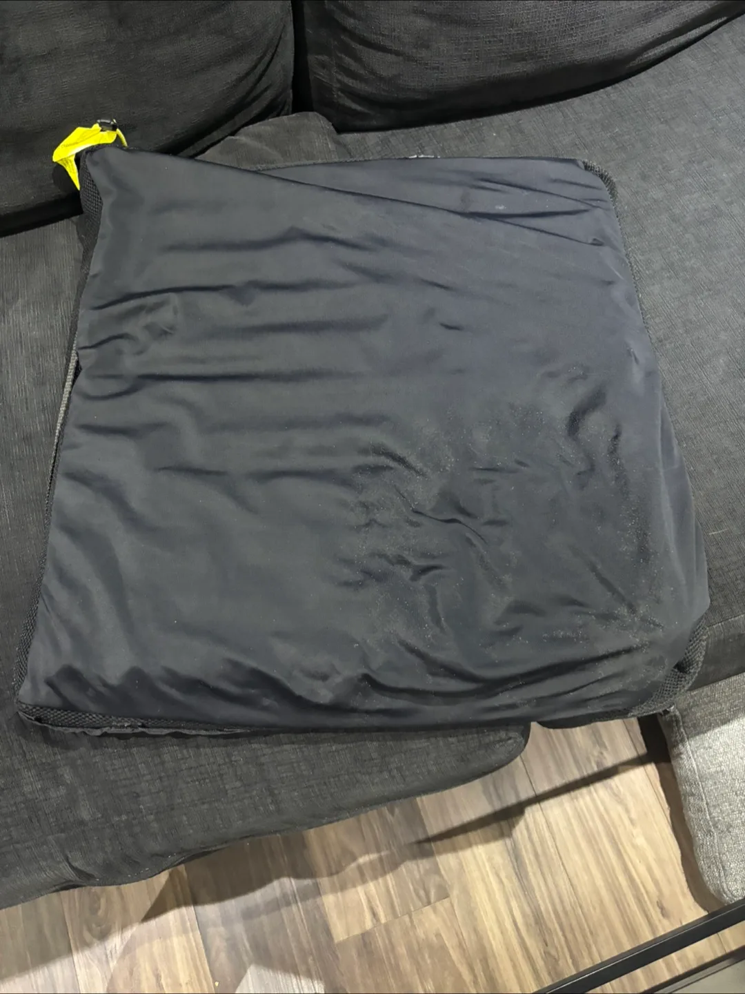 ROHO QS1110LPC Cushion 22x18.25x2.25 image indicator(2)