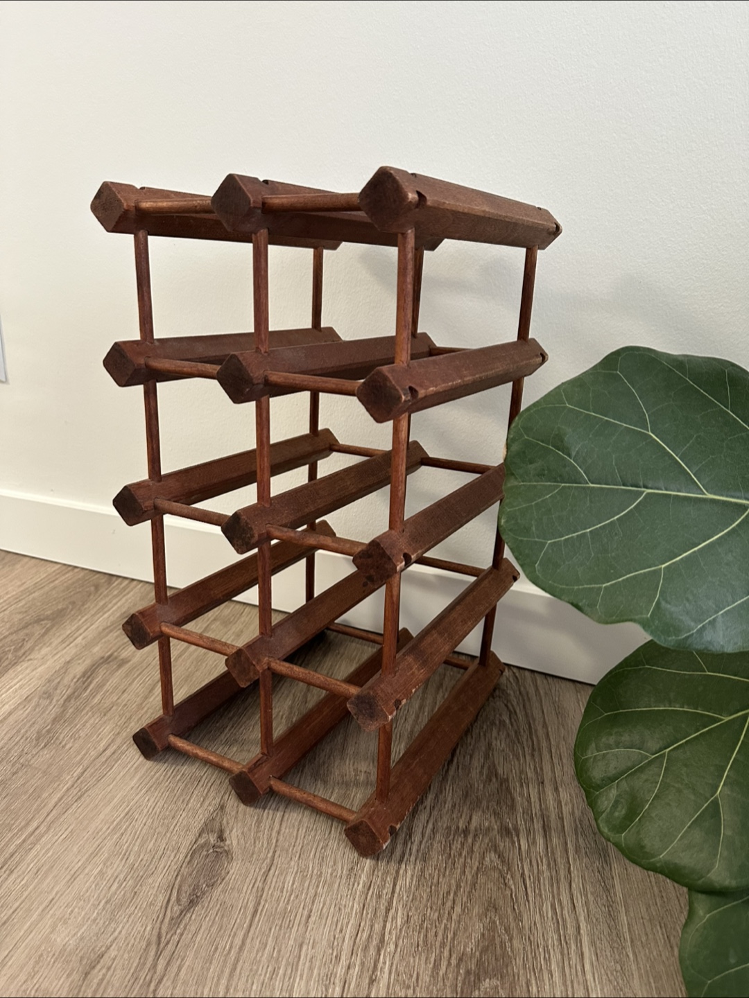 Wooden Wine Rack, Corkscrew, Wine stoppers