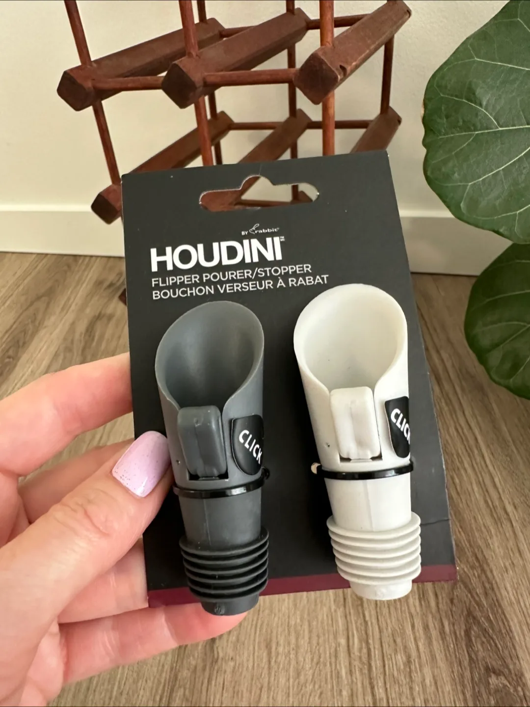 Wooden Wine Rack, Corkscrew, Wine stoppers image indicator(5)