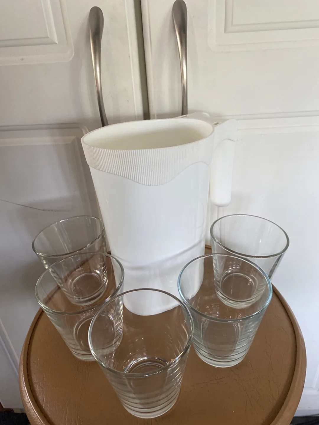 Milk Pitcher 🇨🇦 & 5 Glasses Set thumbnail