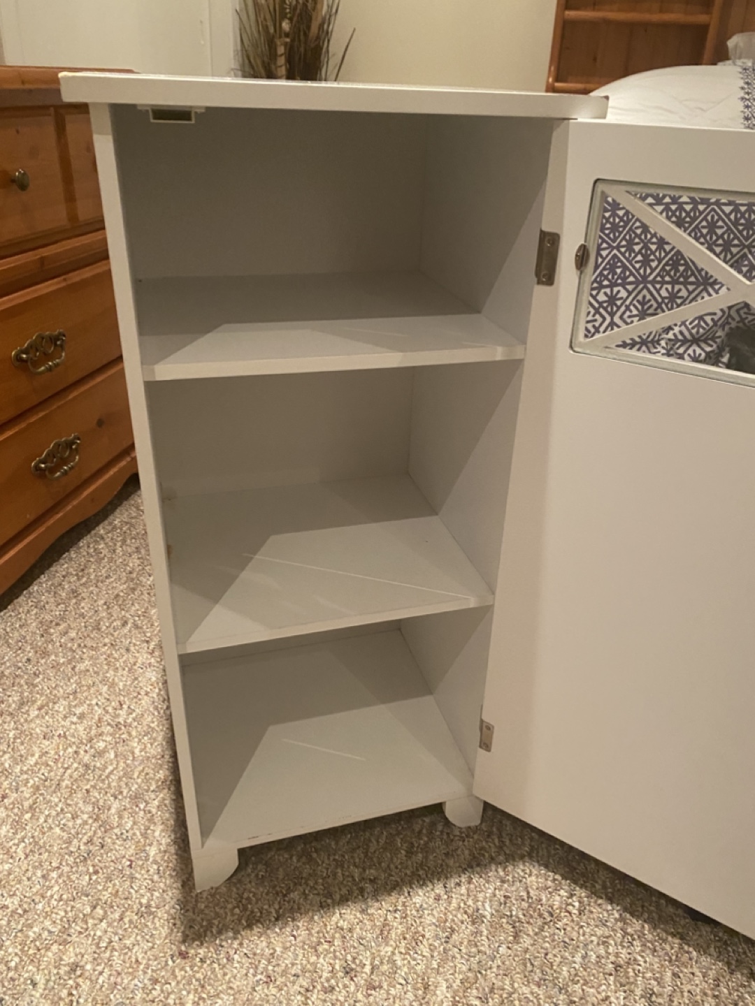 White Cabinet - 15" x 32" - photo 4