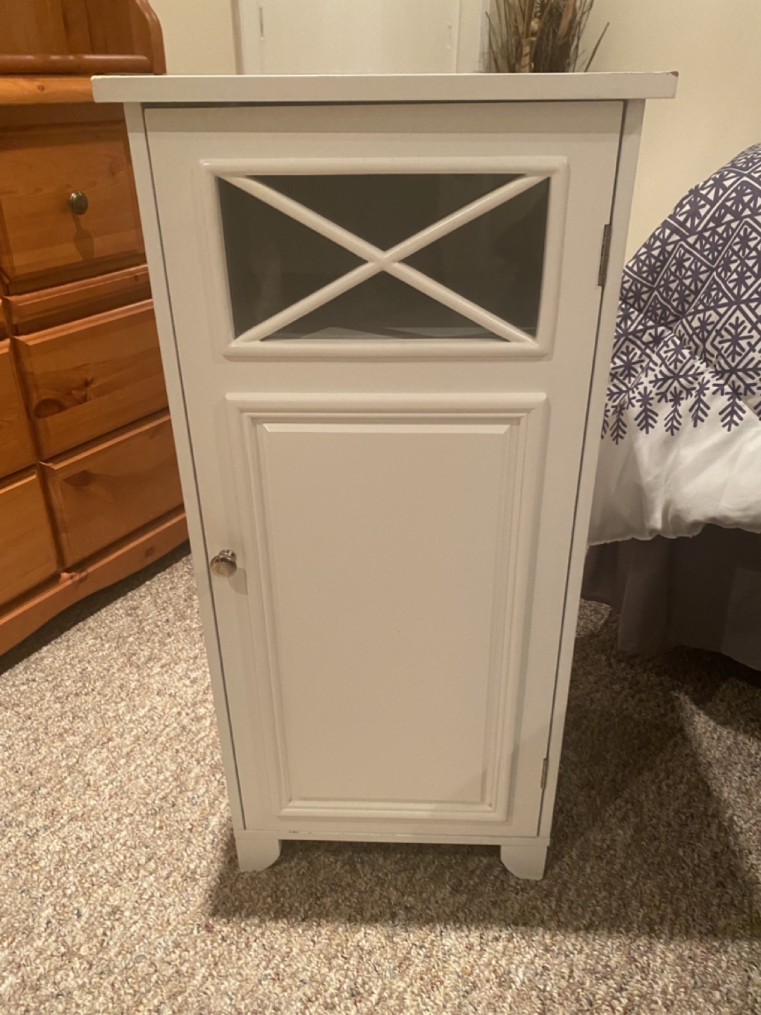 White Cabinet - 15" x 32" - photo 5