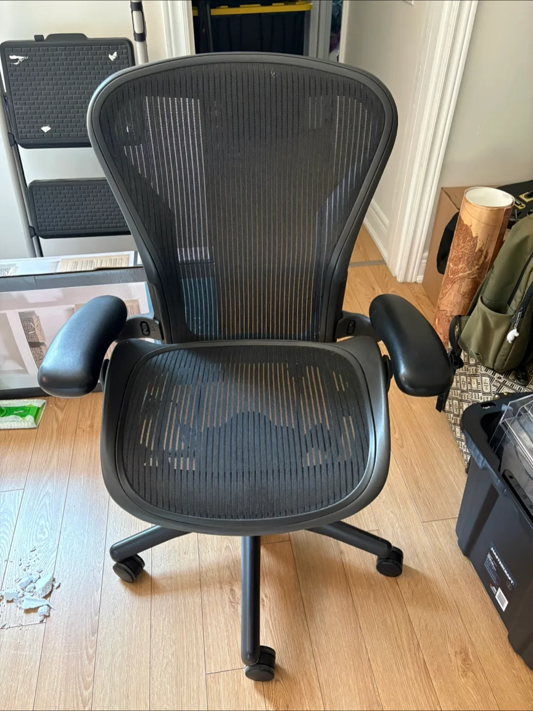 Herman Miller Aeron Classic Chair - Size B -Graphite thumbnail