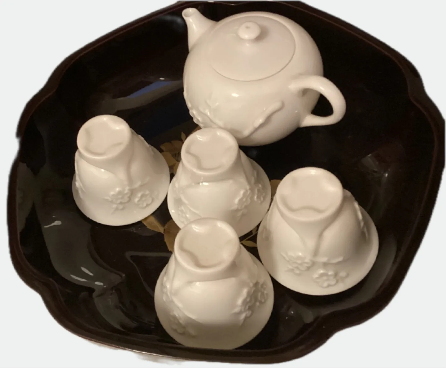 White Tea Set with Teapot and Cups thumbnail