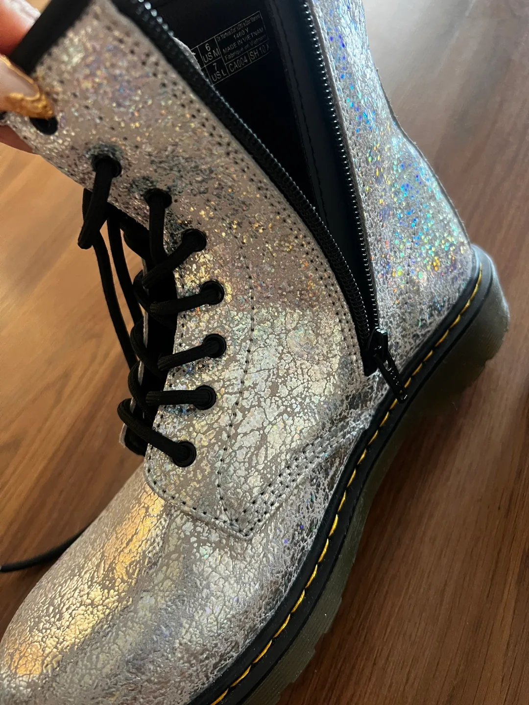 Dr. Martens 1460 Y Leather Glitter Boots - US 7 image indicator(5)