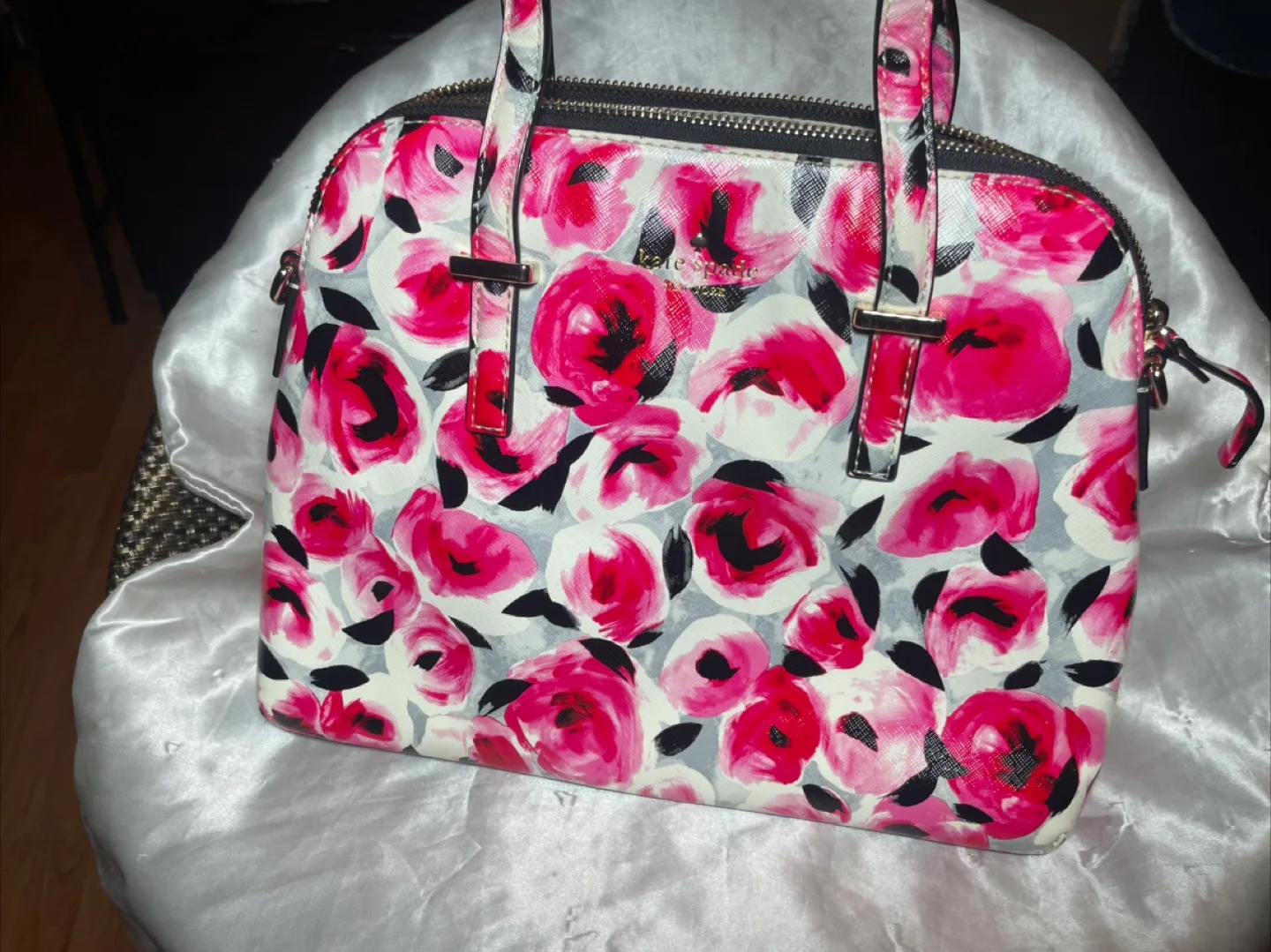 Kate Spade Floral Handbag image indicator(2)