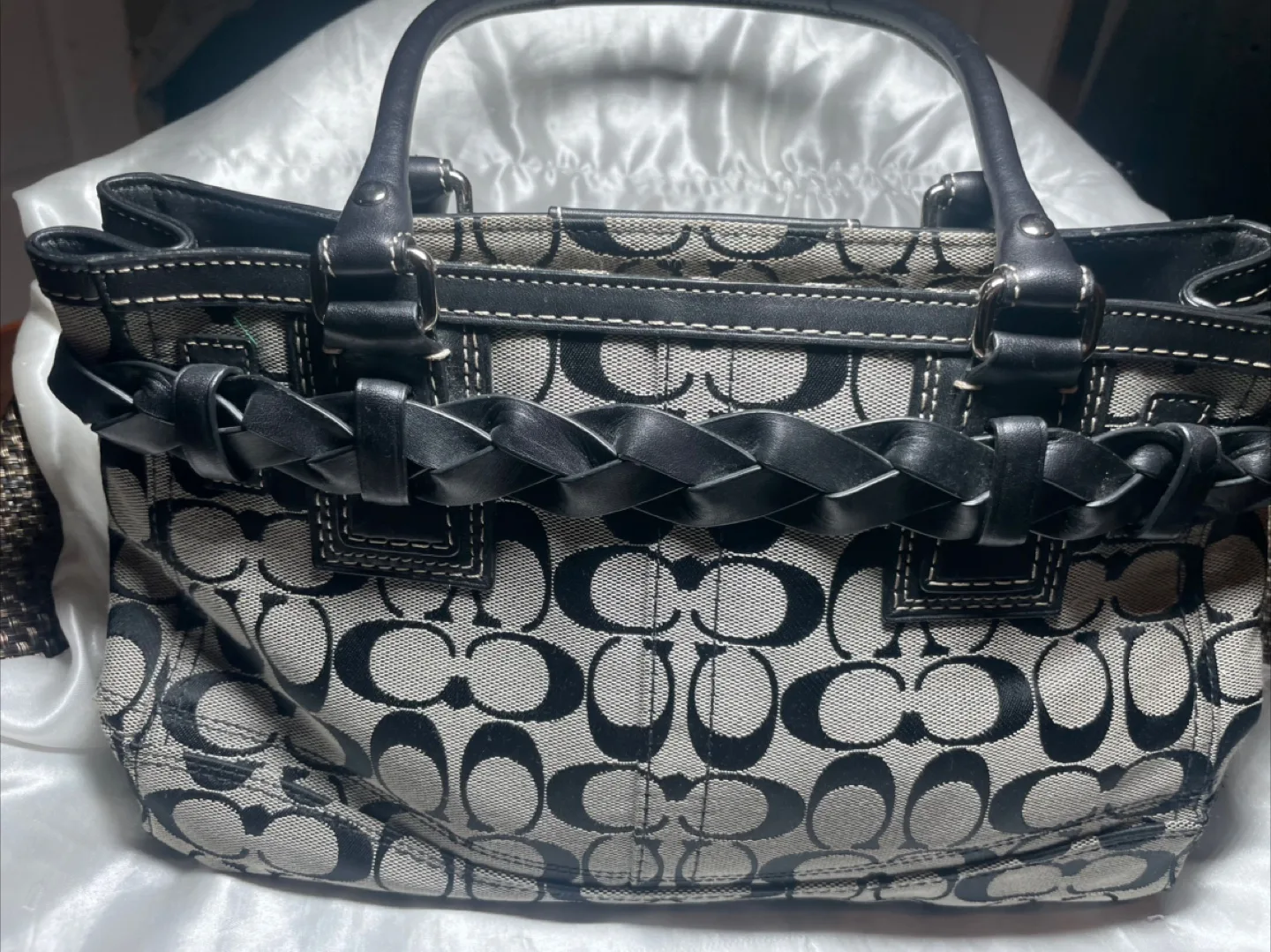 Coach Black & Grey Signature Print Tote Bag image indicator(2)