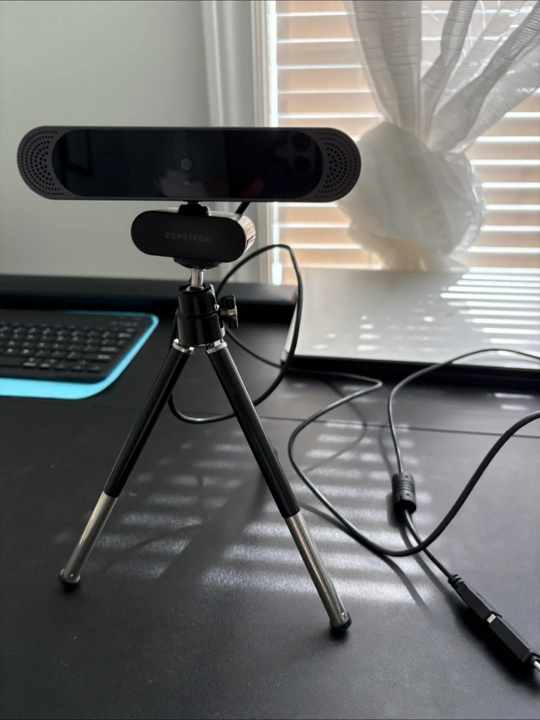 DEPSTECH 4K Webcam with Tripod thumbnail