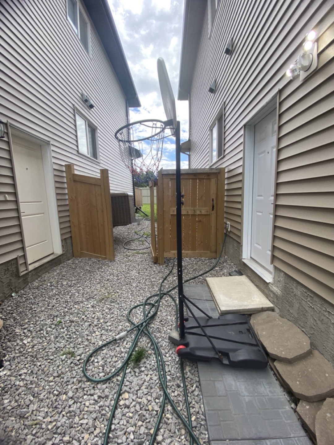 Basketball Hoop - photo 2