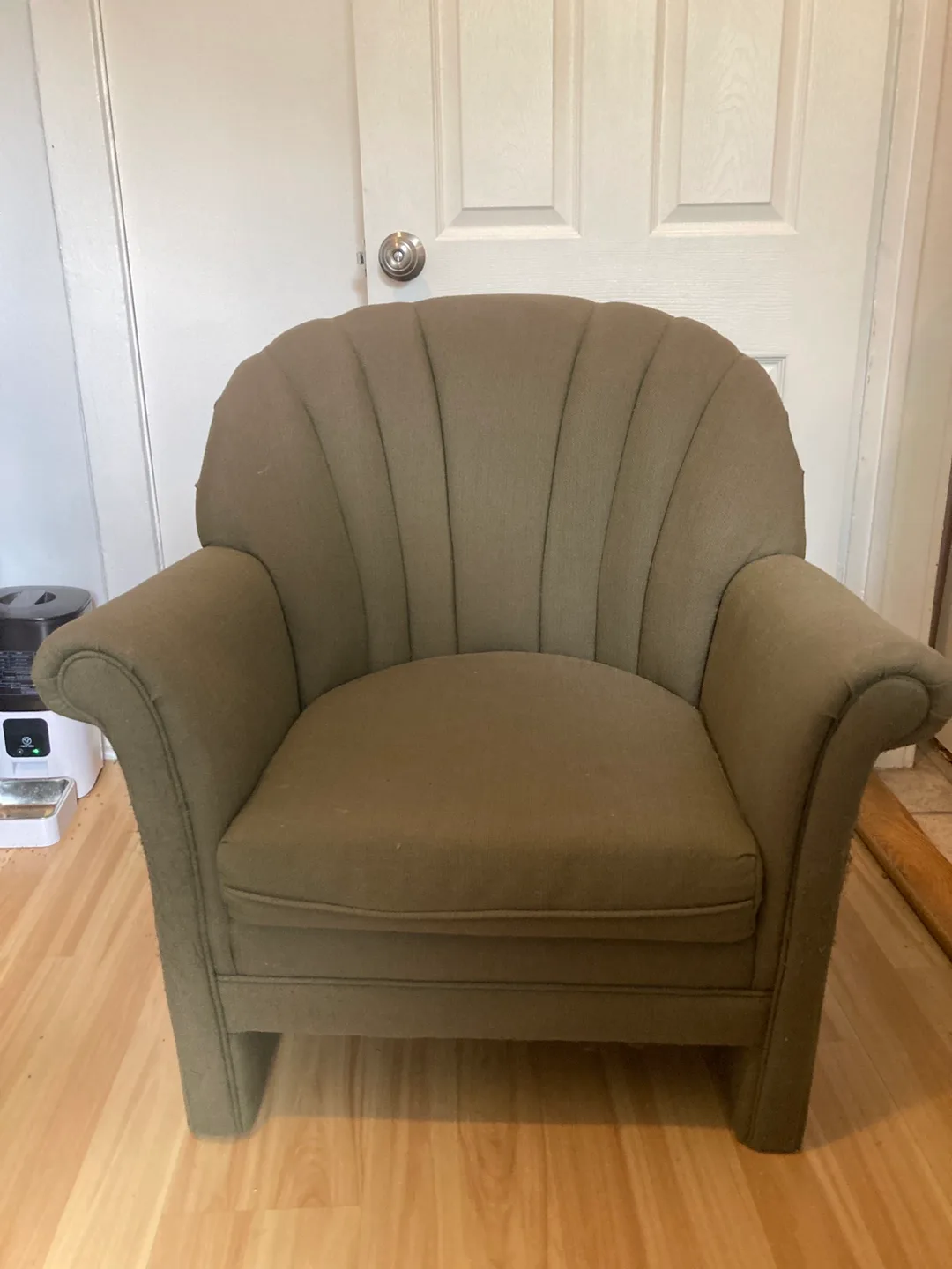 Curb alert Free Chair thumbnail