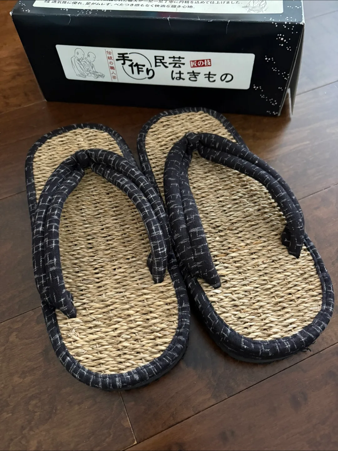 Japanese Zori Sandals & Geta wooden clogs thumbnail
