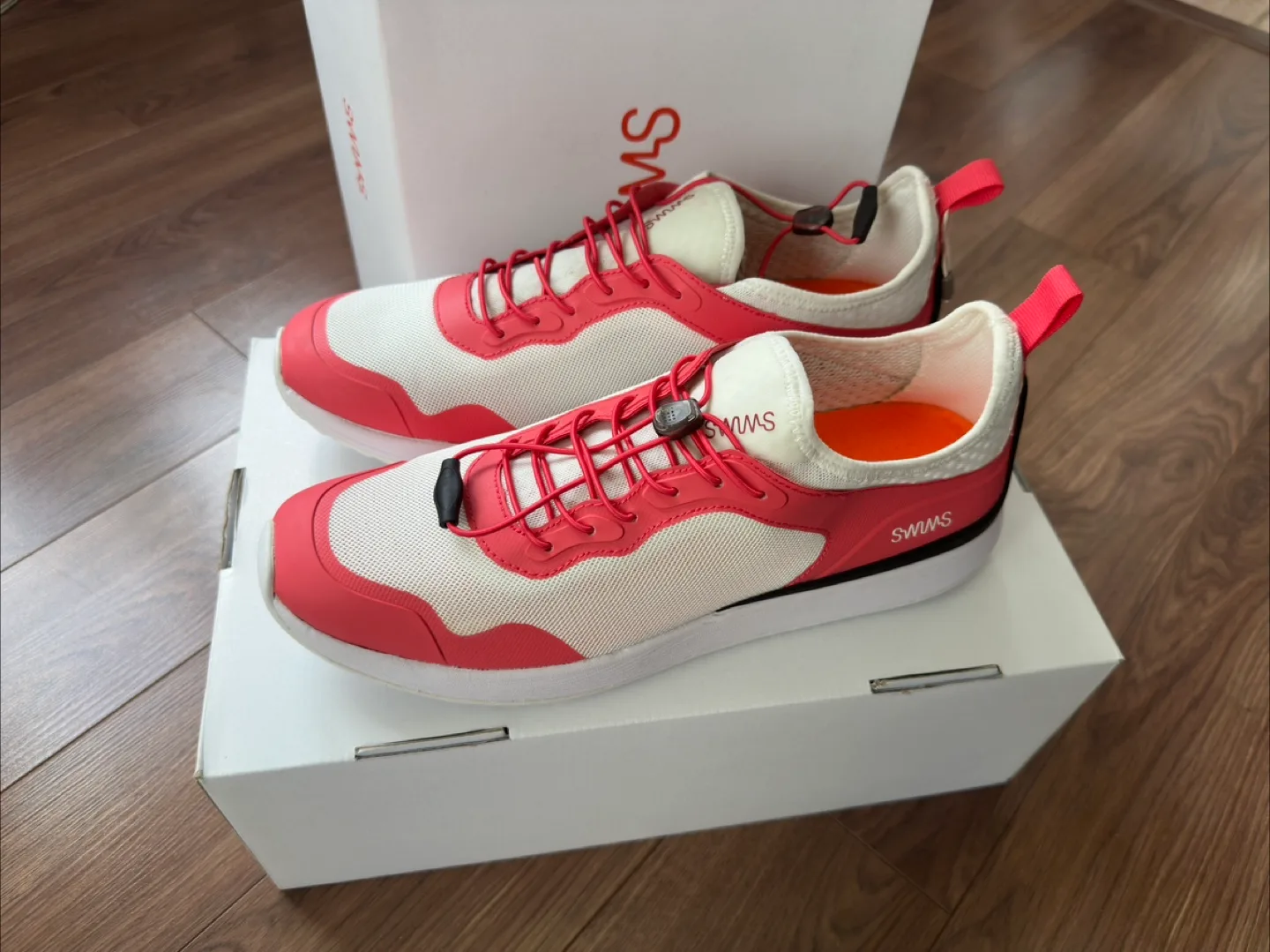 Men’s NEW SWIMS Ocean Runner - US 10 EU 43