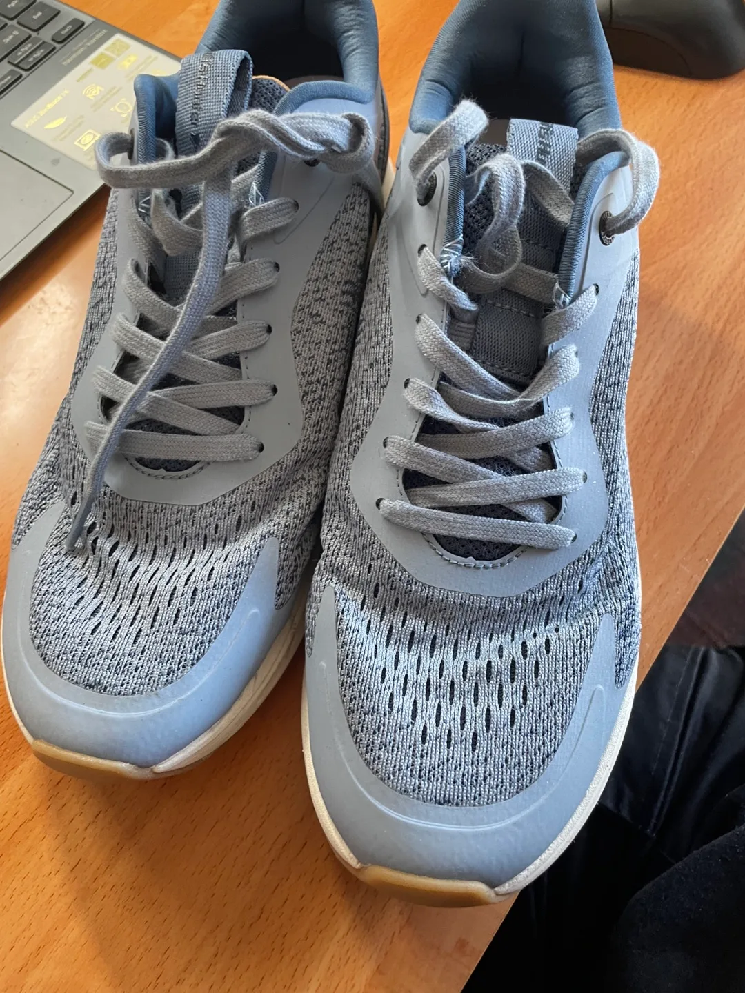 Biti's Hunter Blue Running Shoes - Size 8.5