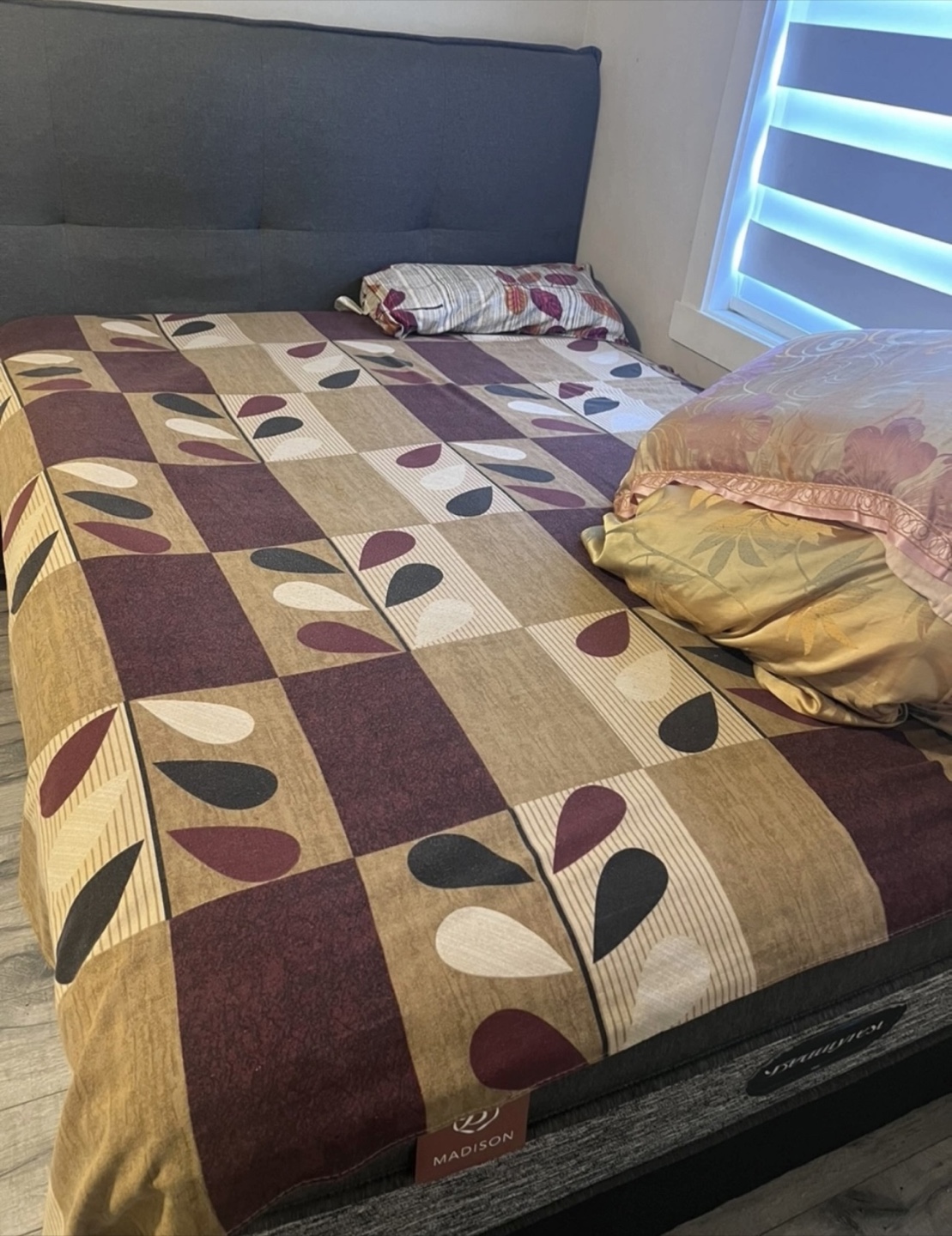 Queen Size Mattress for SALE! - photo 2