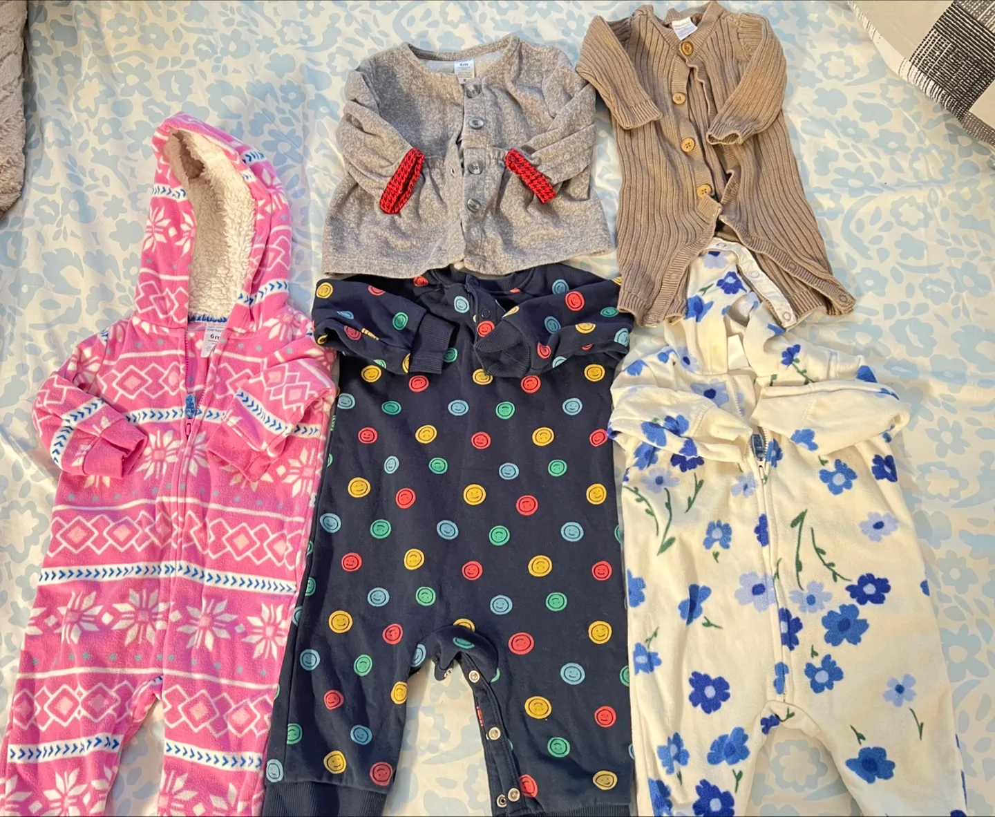Carter's 0-6M Baby Clothes Bundle thumbnail