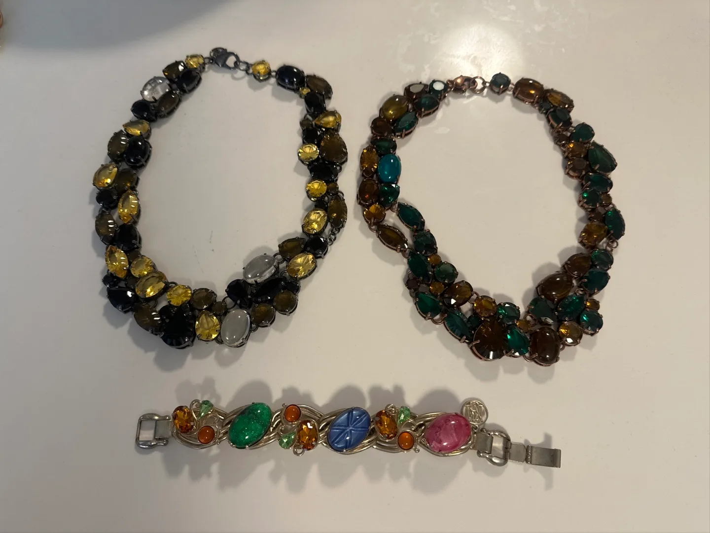Mango Vintage Style Costume Jewellery thumbnail