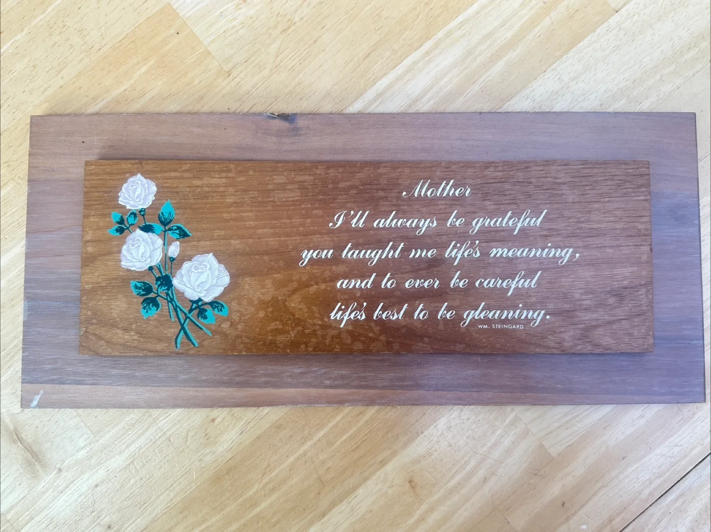 Wooden Mother's Day Wall Decor thumbnail