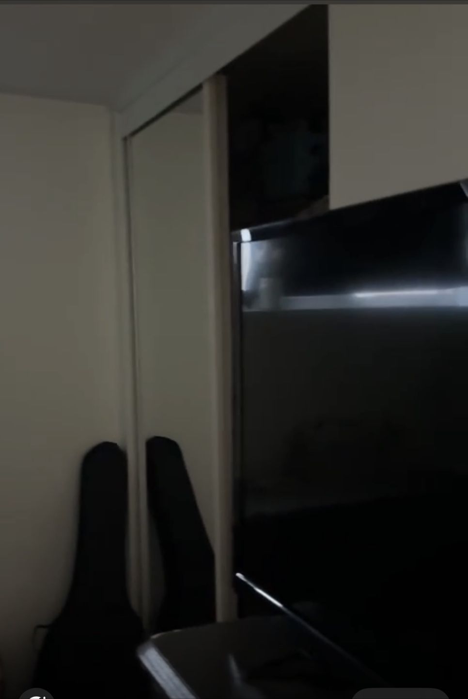 Rent - photo 3