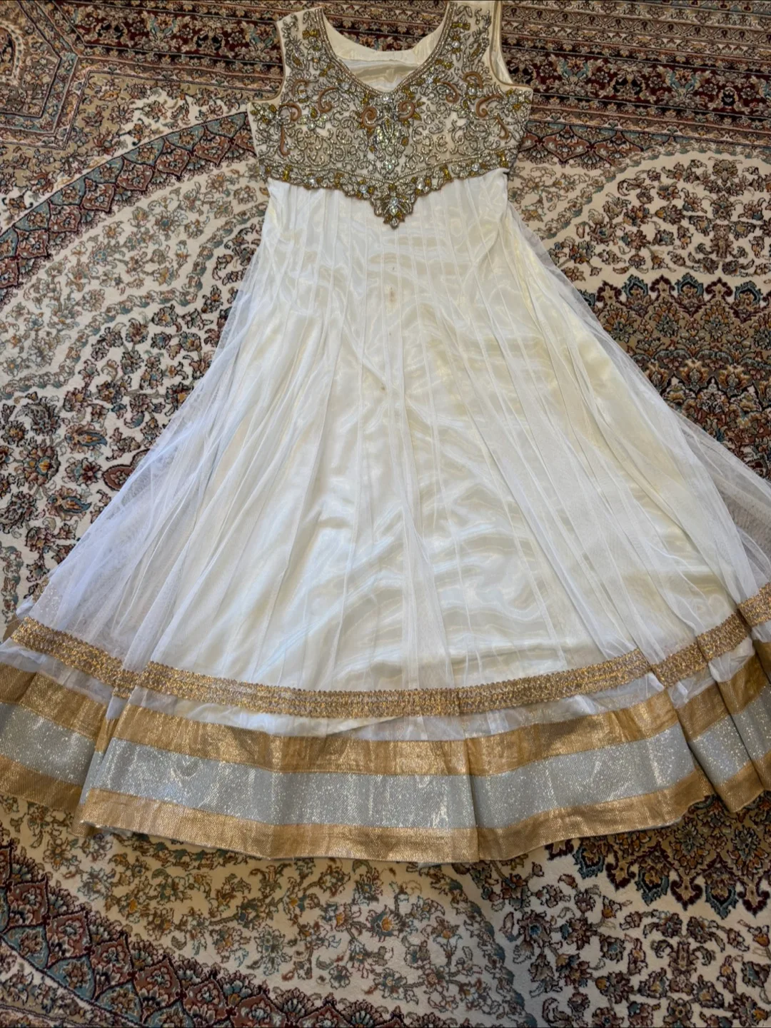 White & Gold Embroidered Dress image indicator(3)