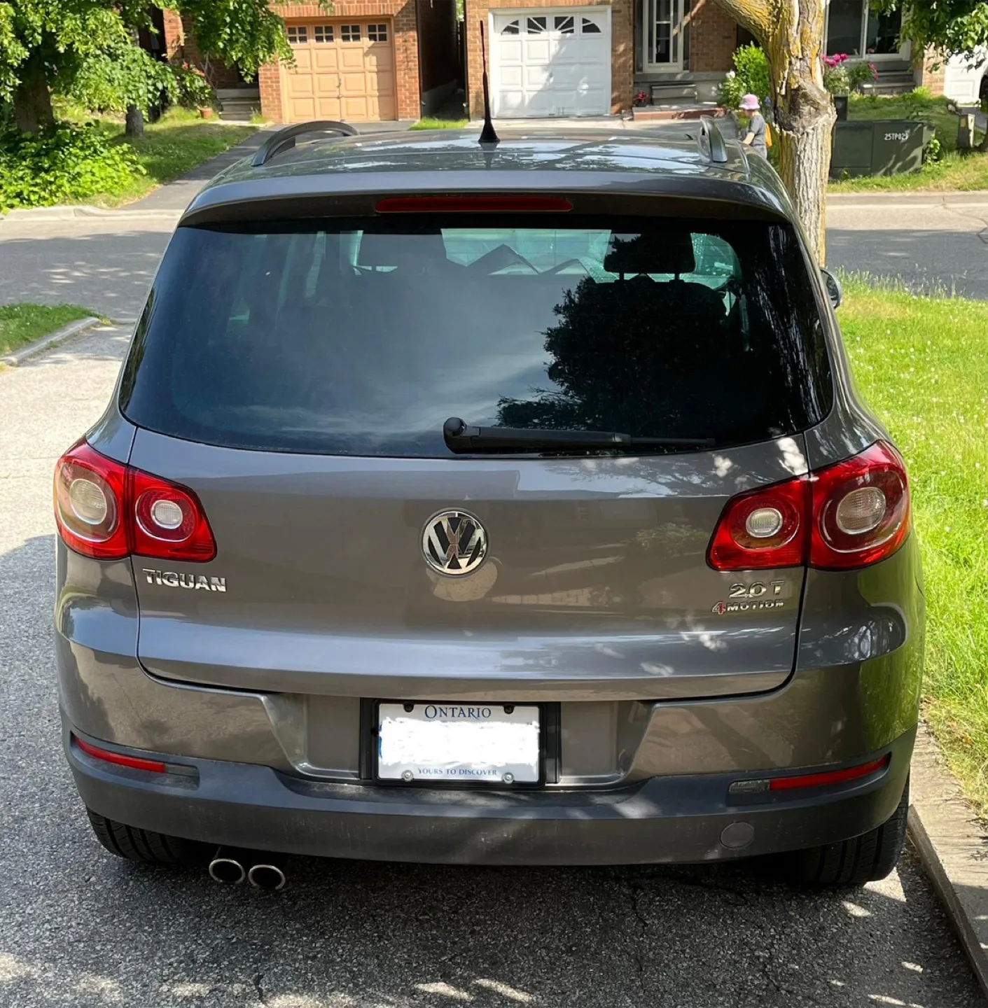 2009 Volkswagen Tiguan read below image indicator(9)