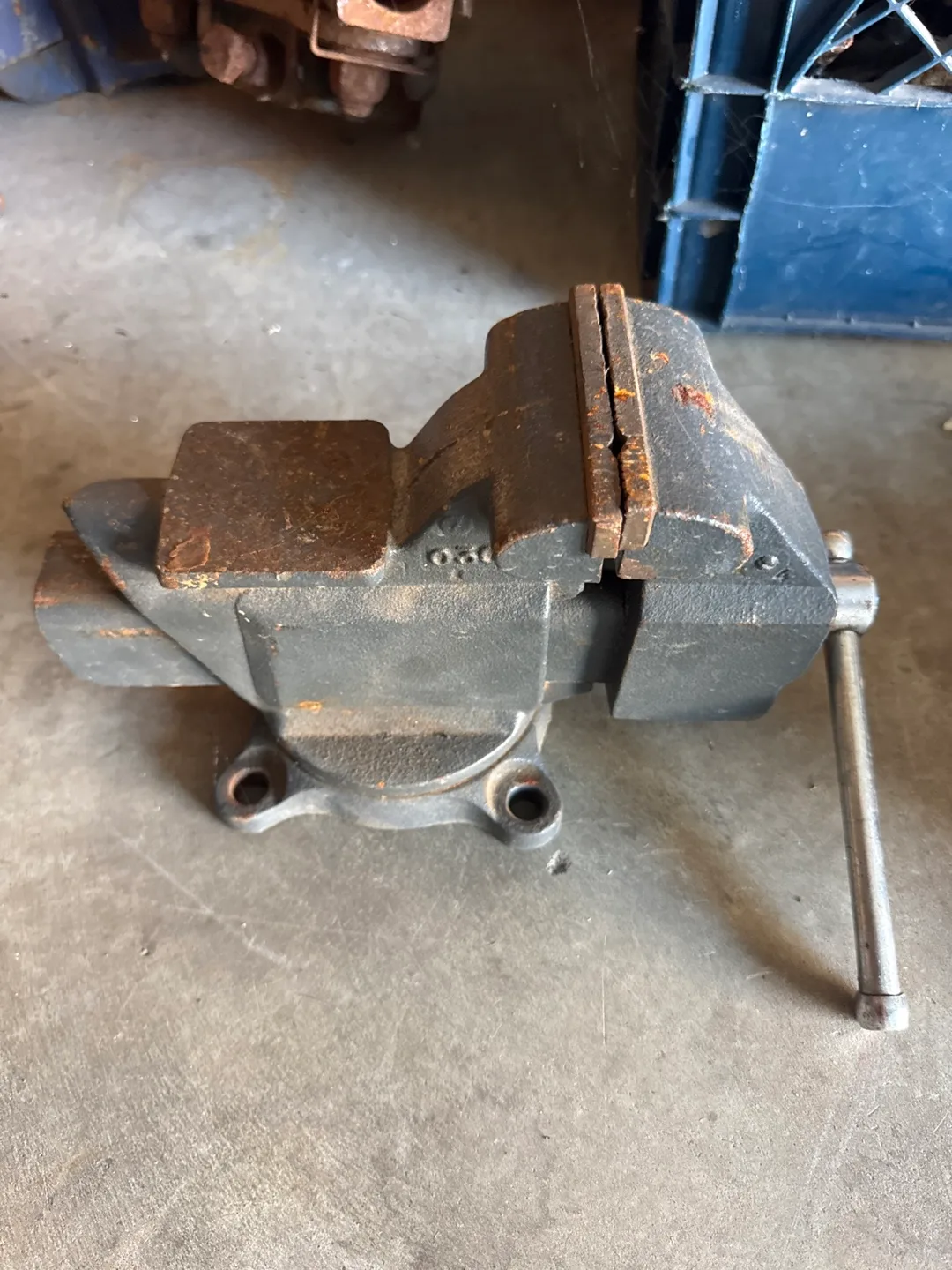 Bench Vise thumbnail