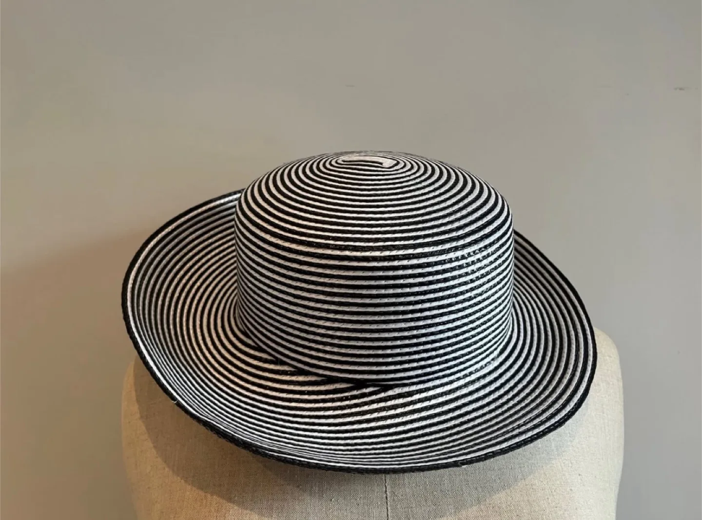 Vintage Liz Claiborne Black and White Striped Hat image indicator(3)