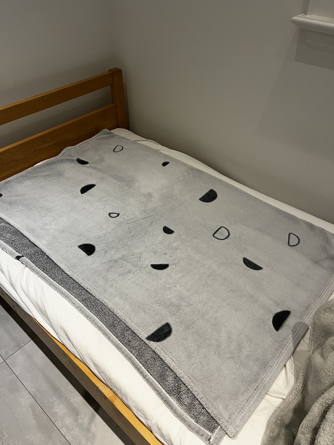 IKEA grey blanket / throw - photo 3