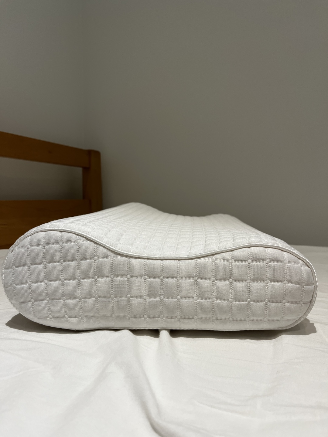 IKEA ROSENSKÄRM (Ergonomic pillow)