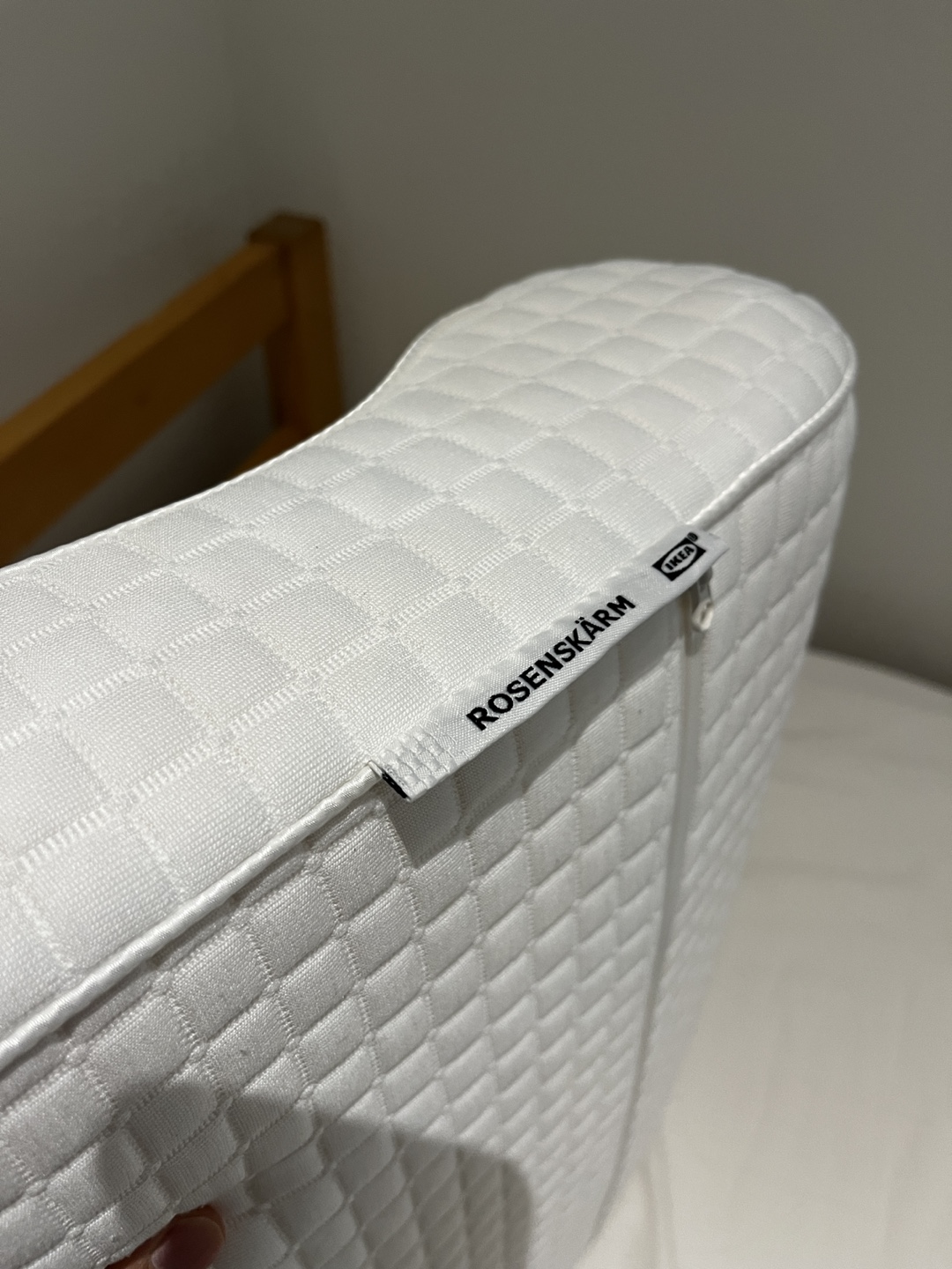 IKEA ROSENSKÄRM (Ergonomic pillow) - photo 2