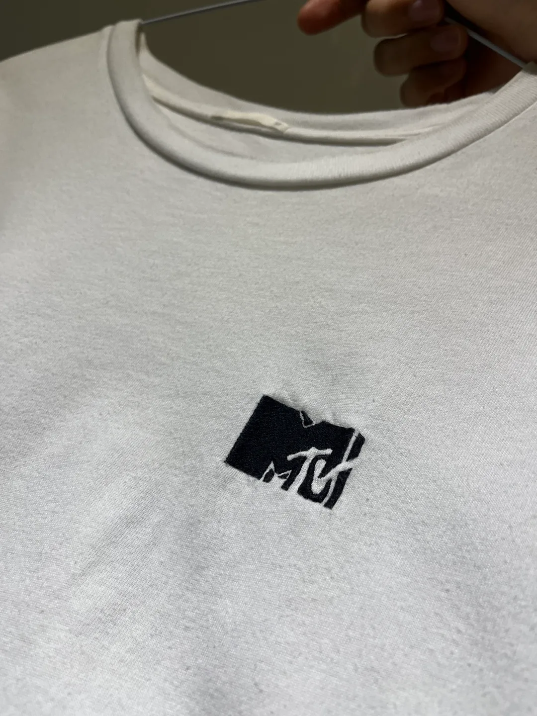 GU - MTV T shirt image indicator(3)