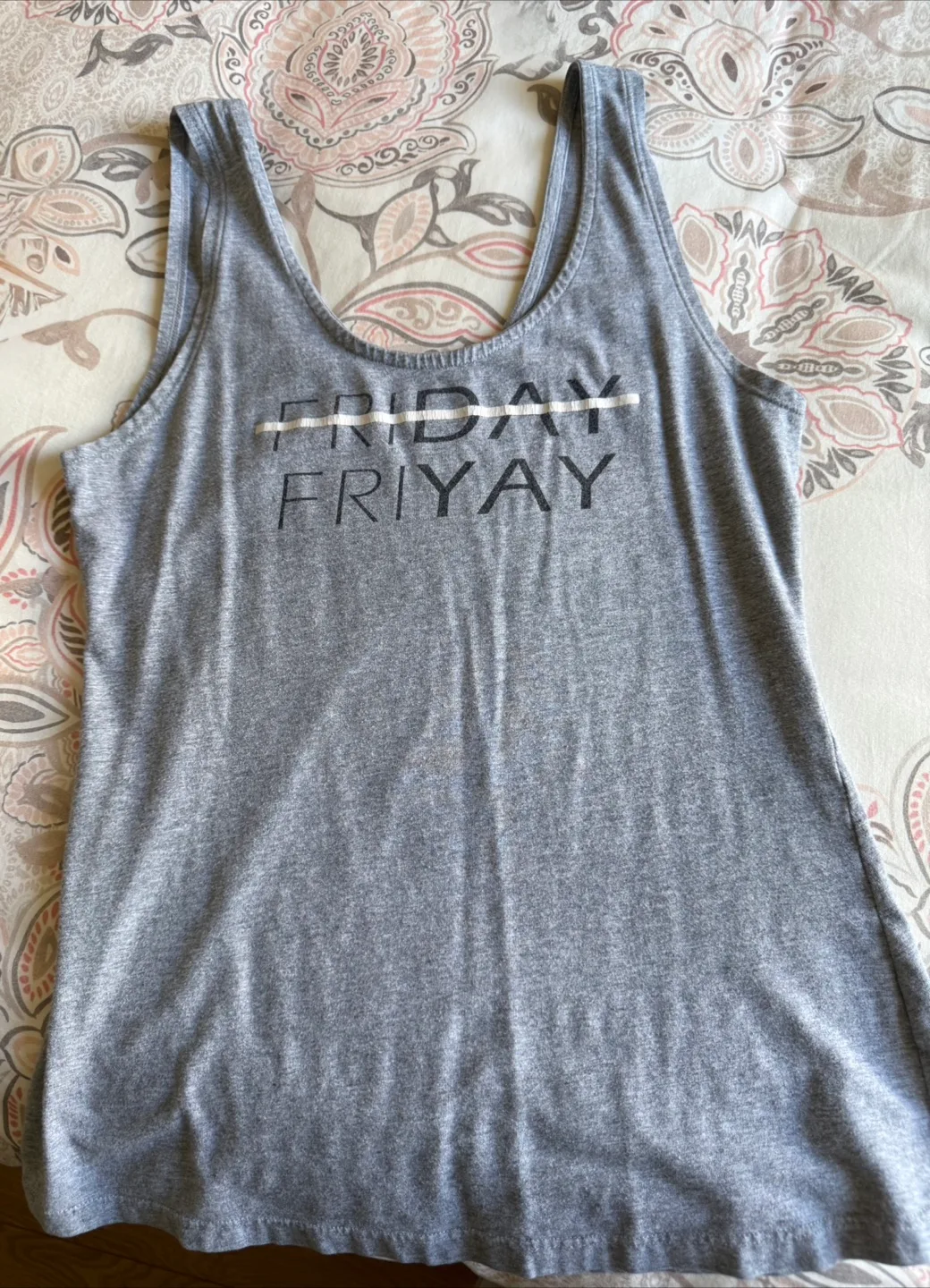 Grey Tank Top 🇨🇦 thumbnail