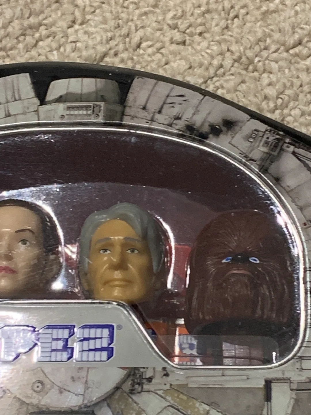 PEZ Candy Star Wars Millennium Falcon Gift Tin. image indicator(3)
