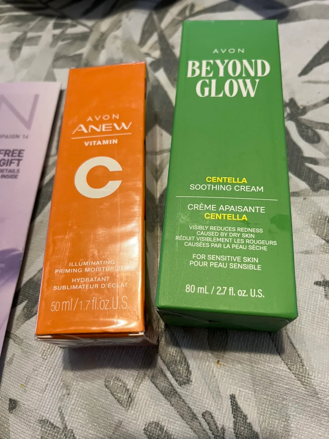 Avon Anew Vitamin C & Beyond Glow Centella Cream thumbnail