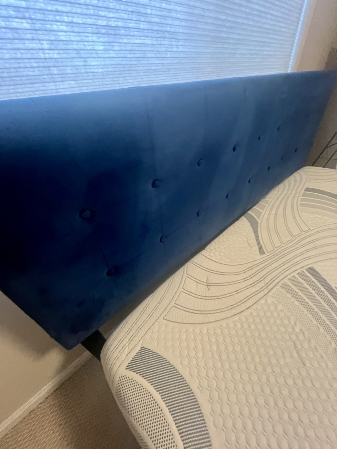 Novaform Mattress and bed frame - photo 5