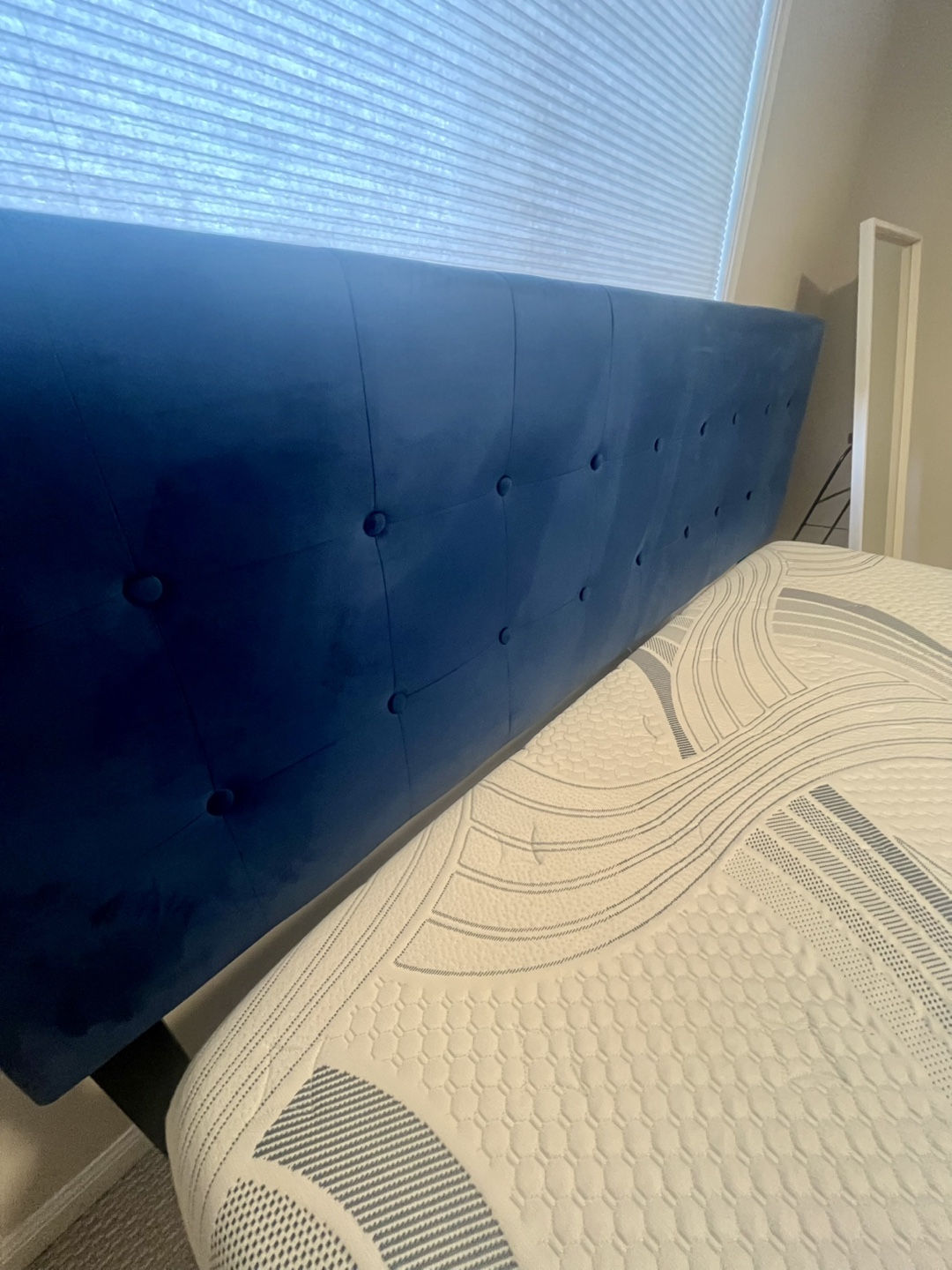 Novaform Mattress and bed frame - photo 4