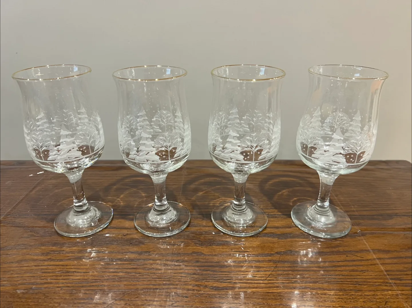 Vintage Winter Wonderland Etched Glasses thumbnail