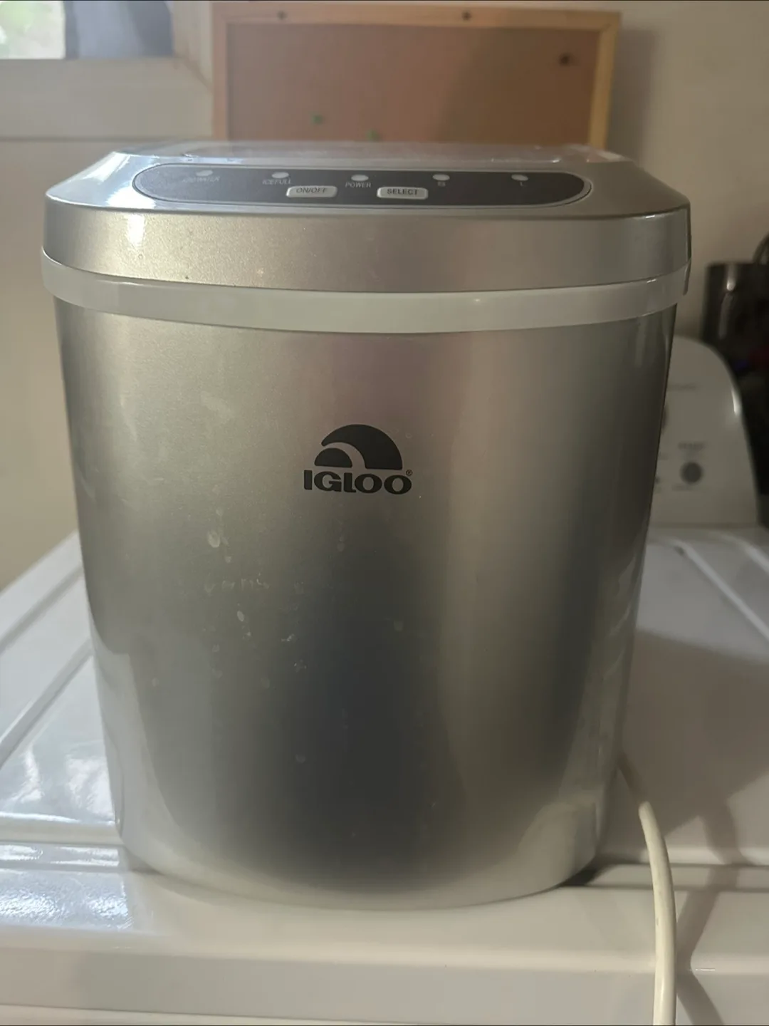Igloo Portable Ice Maker - Silver thumbnail