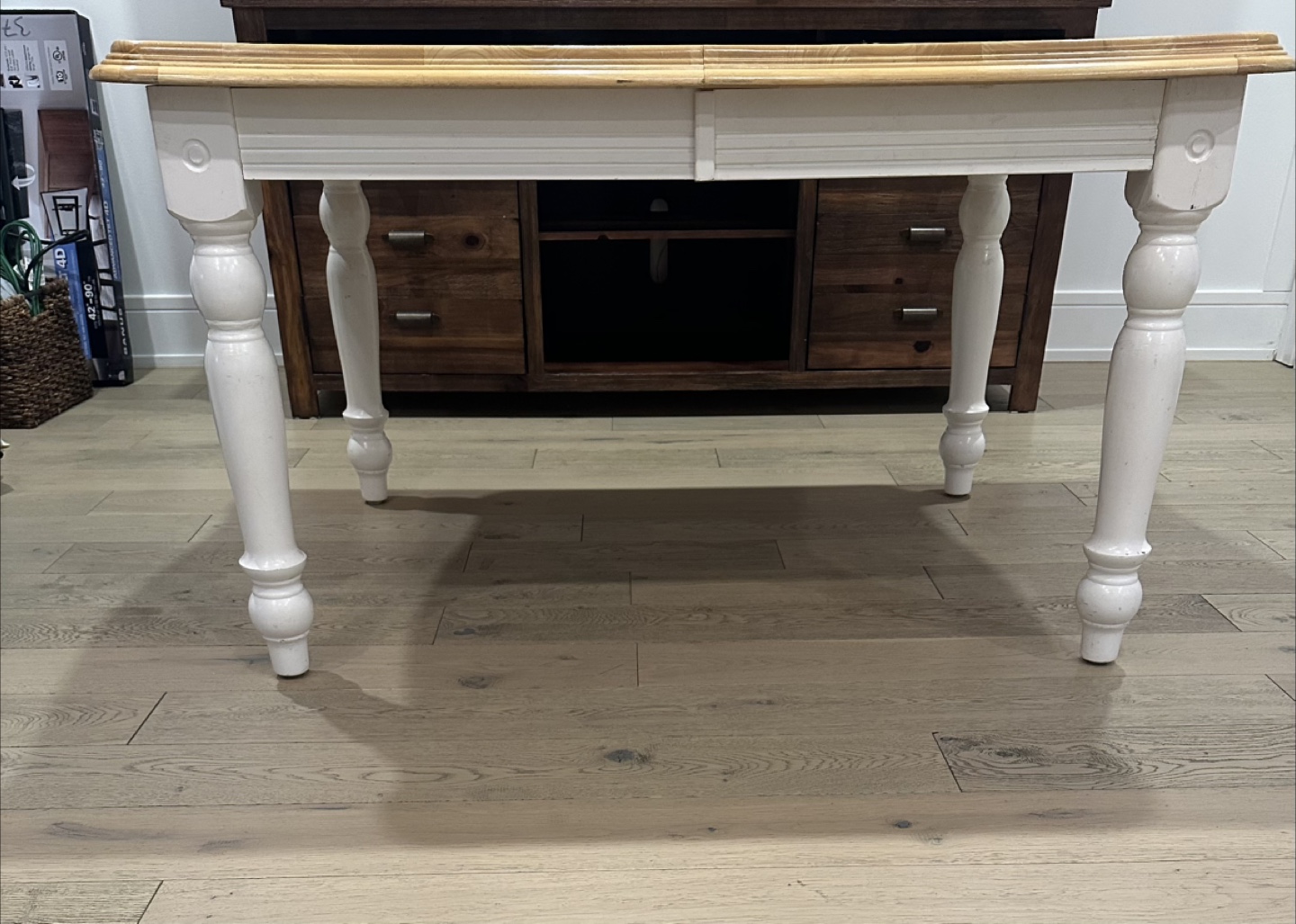 Extendable Wooden Dining Table with 4 chairs - photo 2