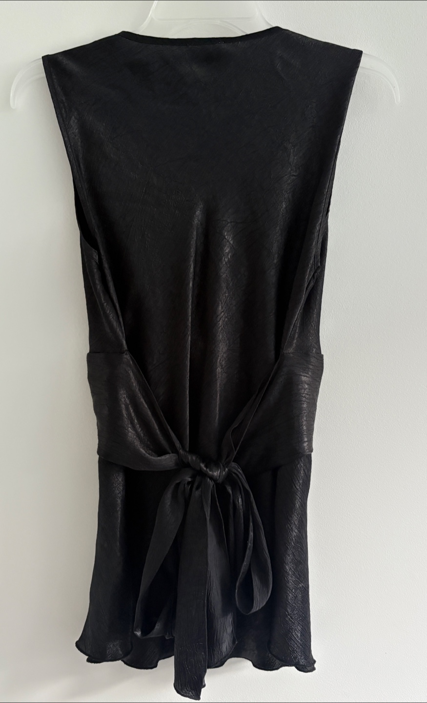 Gilmore Black Sleeveless Top - Size M - photo 2