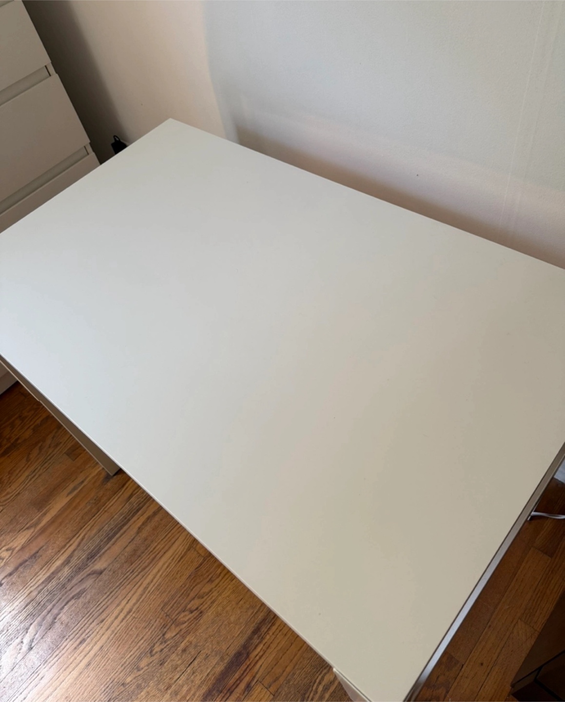 White IKEA Desk - photo 4