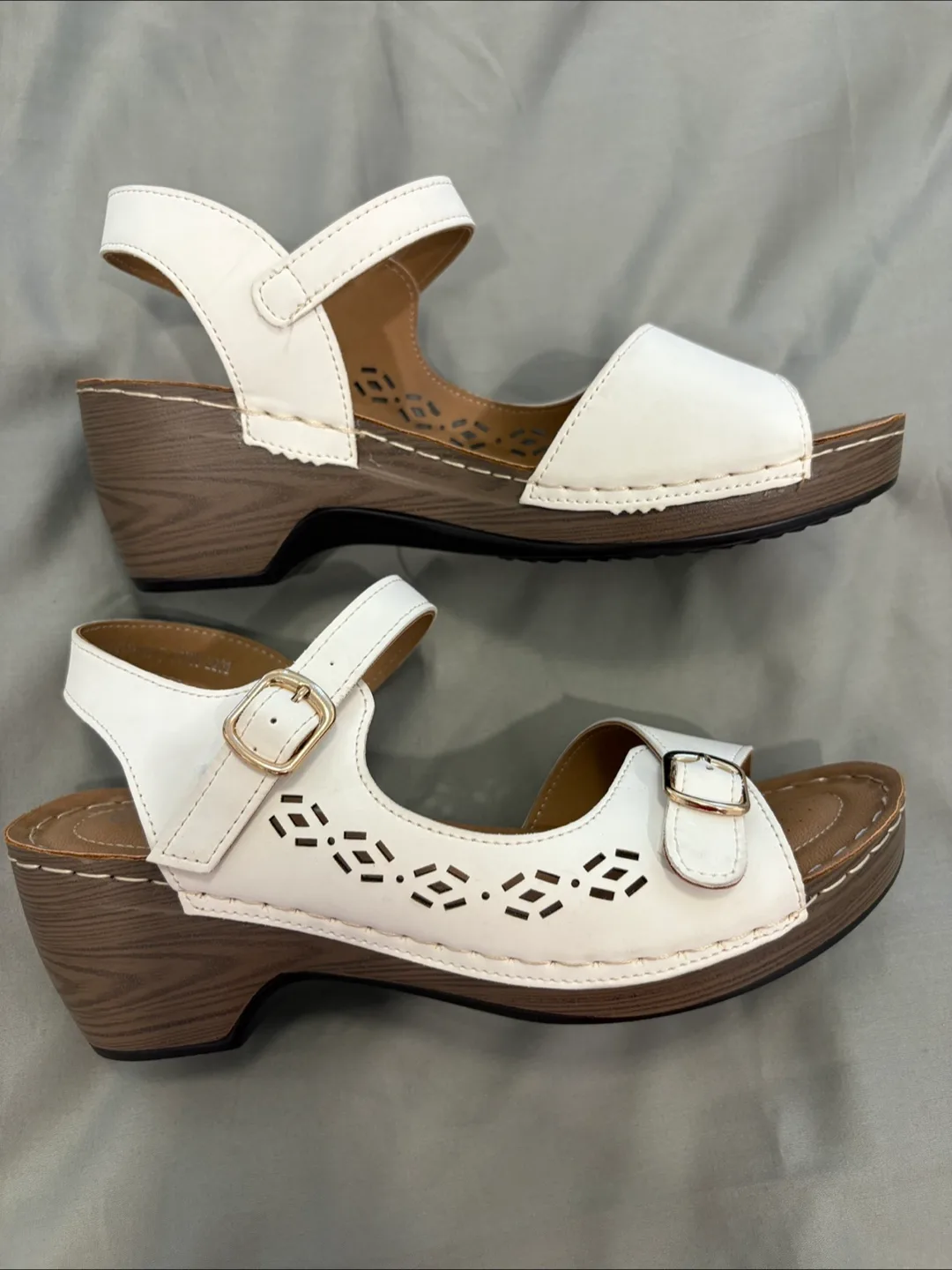 NEW White Patrizia Sandals - Size 9 thumbnail