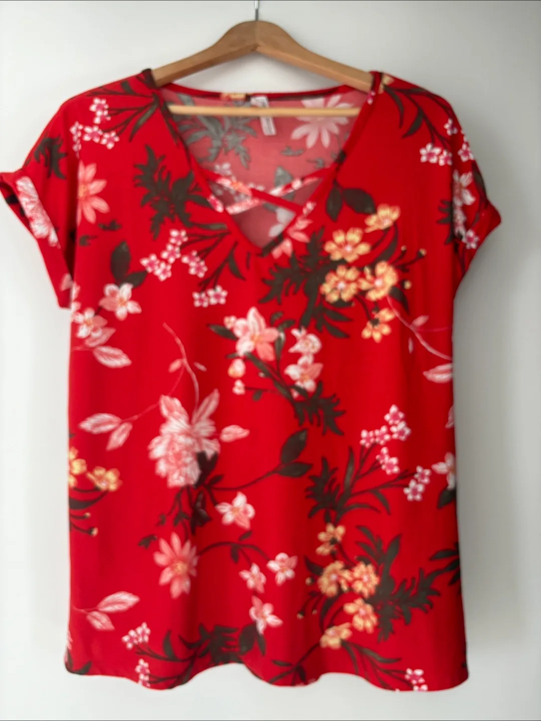 Red Floral Print Top - Size L thumbnail