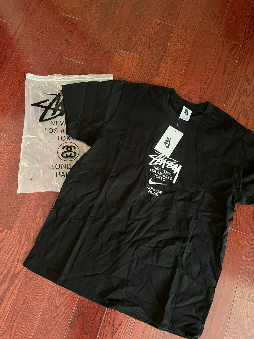 Brand new Nike stussy tee (small) thumbnail