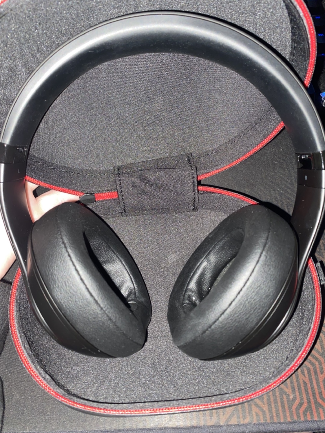 Beats Studio3 Wireless Headphones - Black - photo 3