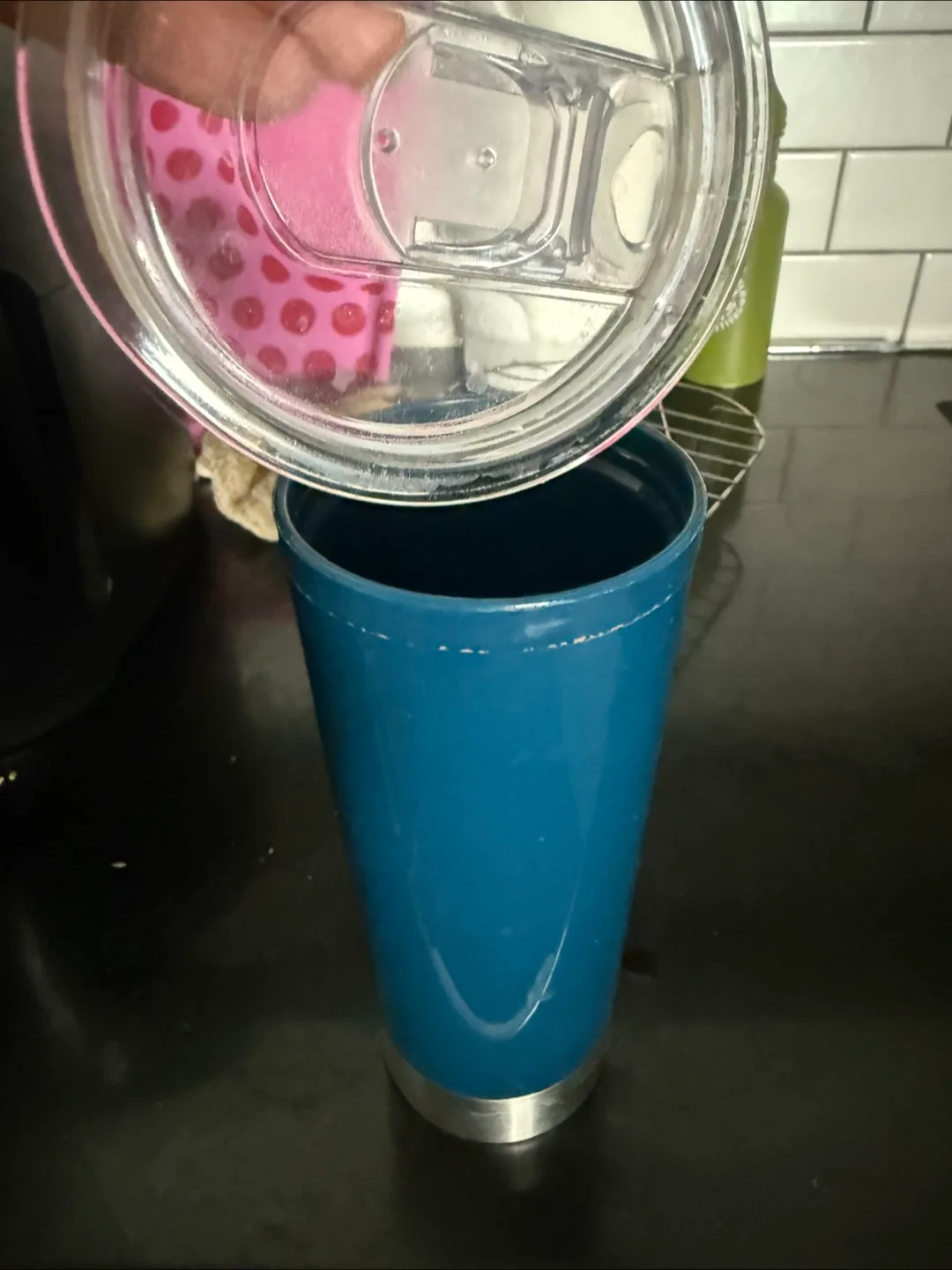 Tumbler to keep your drink warm 🇨🇦 image indicator(3)