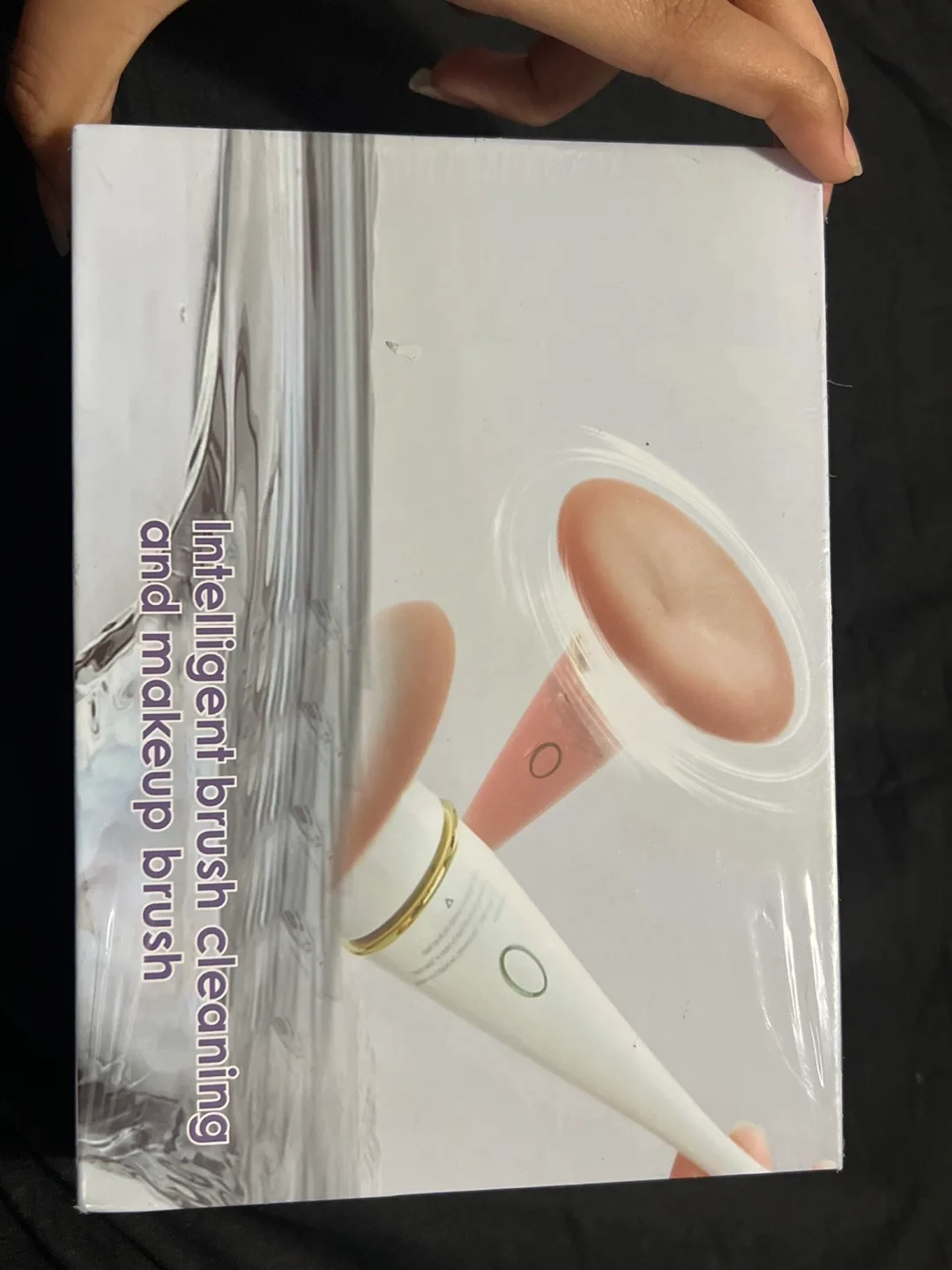 Intelligent Brush Cleaning & Makeup Brush - White thumbnail