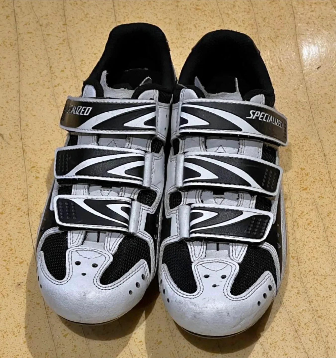 Specialized Cycling Wimen’s Shoes - Size 40 image indicator(4)