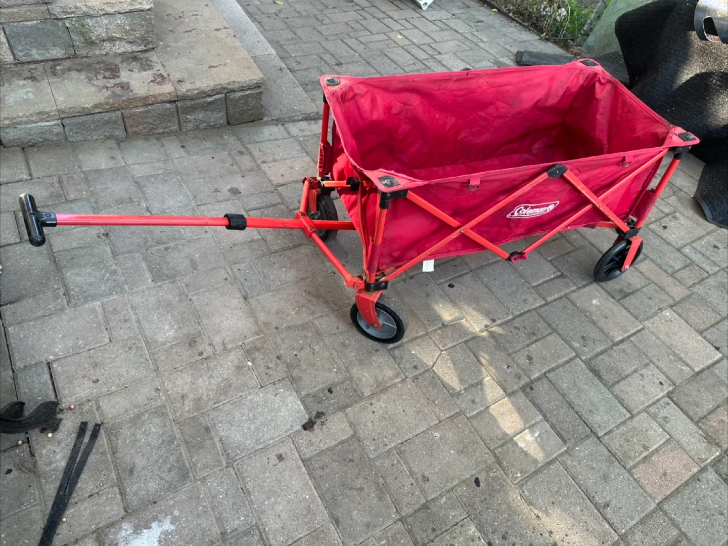 Coleman Red Collapsible Wagon thumbnail