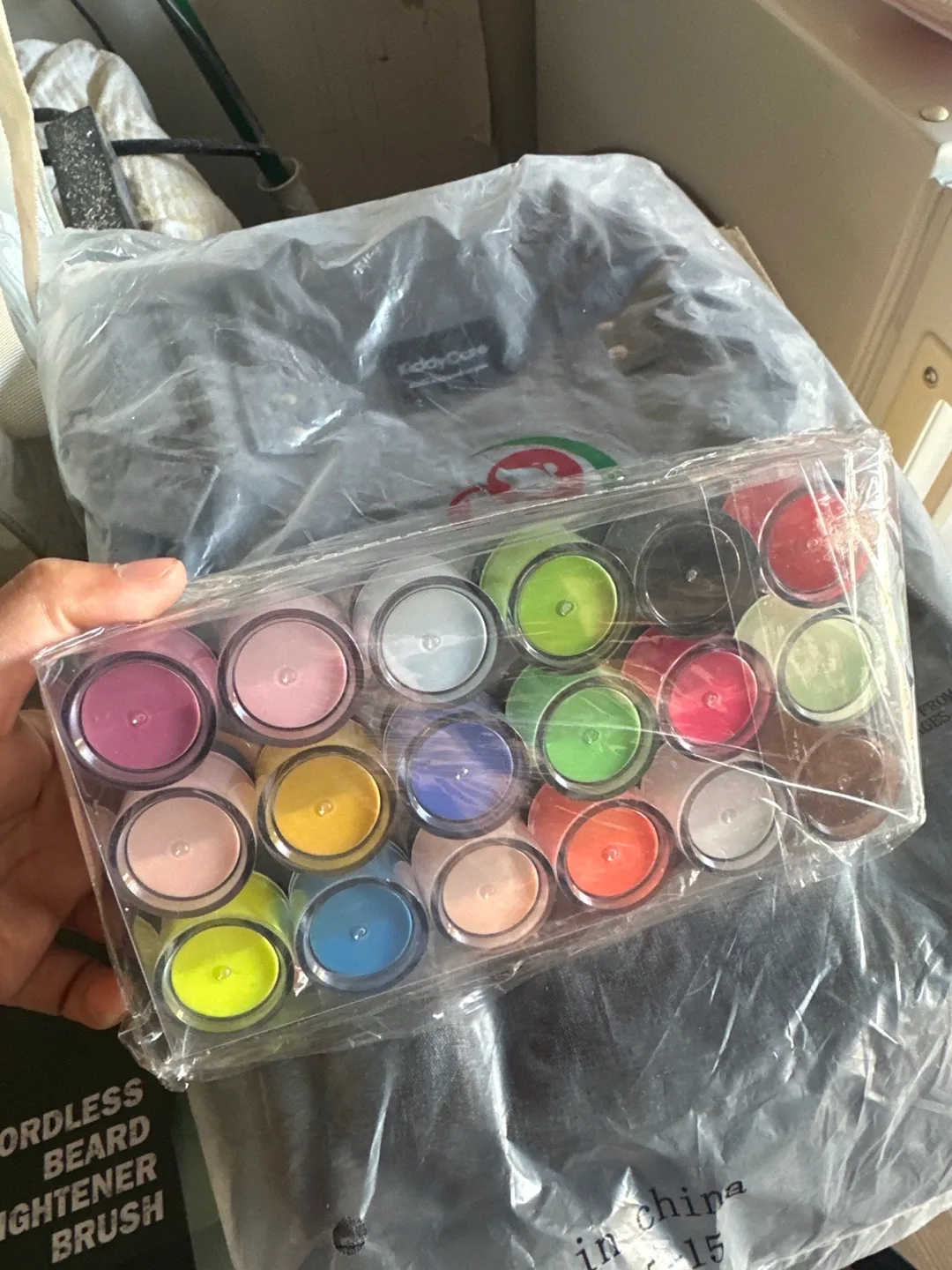 Acrylic Paint Set, New in Box image indicator(3)