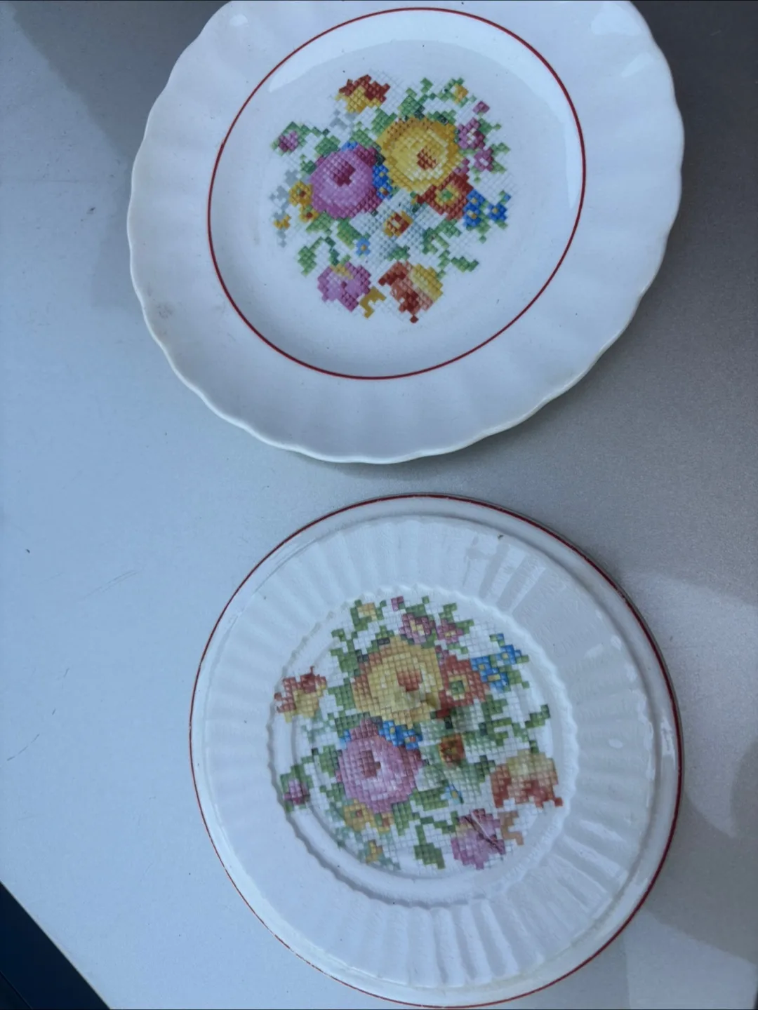 Floral Patterned Decorative Plates, Bowls, Cups Set image indicator(2)